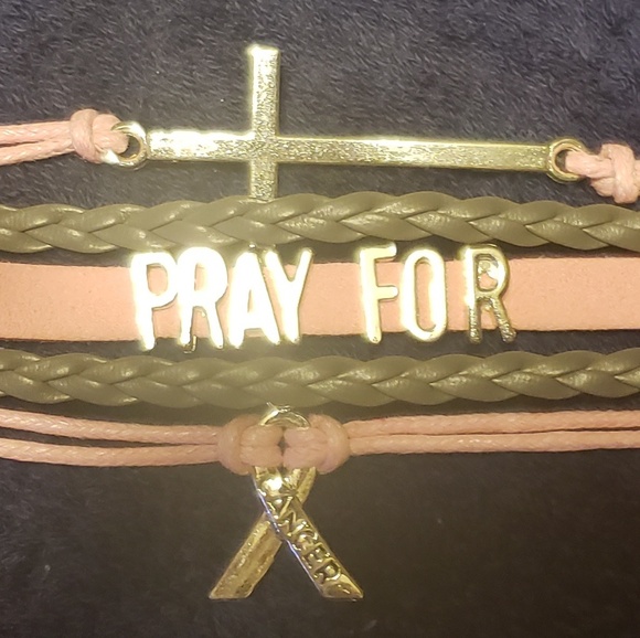 Bracelet of Love - Picture 5 of 5